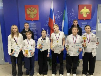 Максим Мартышин: Администрация города выражает искреннюю благодарность игрокам ФК «Новая Генерация» Роману Иванину и Руслану Зиновьеву за участие в торжественной церемонии награждения команды девочек Гимназии им. А.С....