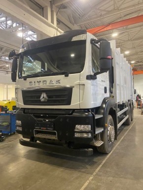 Региональный оператор Севера пополнил автопарк современной спецтехникой