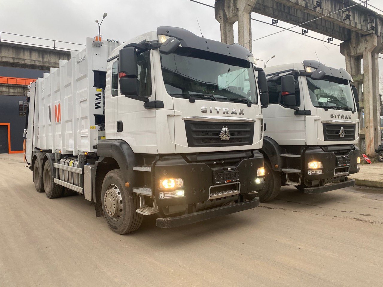 Региональный оператор Севера пополнил автопарк современной спецтехникой Региональный оператор Севера пополнил автопарк современной спецтехникой