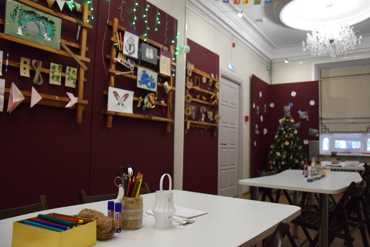 В Ухте открылась праздничная выставка «Ретро-ёлка» В Ухте открылась праздничная выставка «Ретро-ёлка»