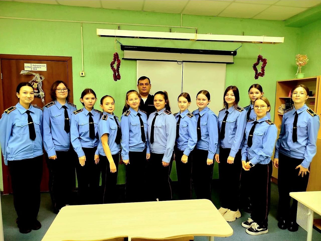 Начальник #Госавтоинспекция11 г.Воркуты провел профилактическую беседу в одной из школ города Начальник #Госавтоинспекция11 г.Воркуты провел профилактическую беседу в одной из школ города