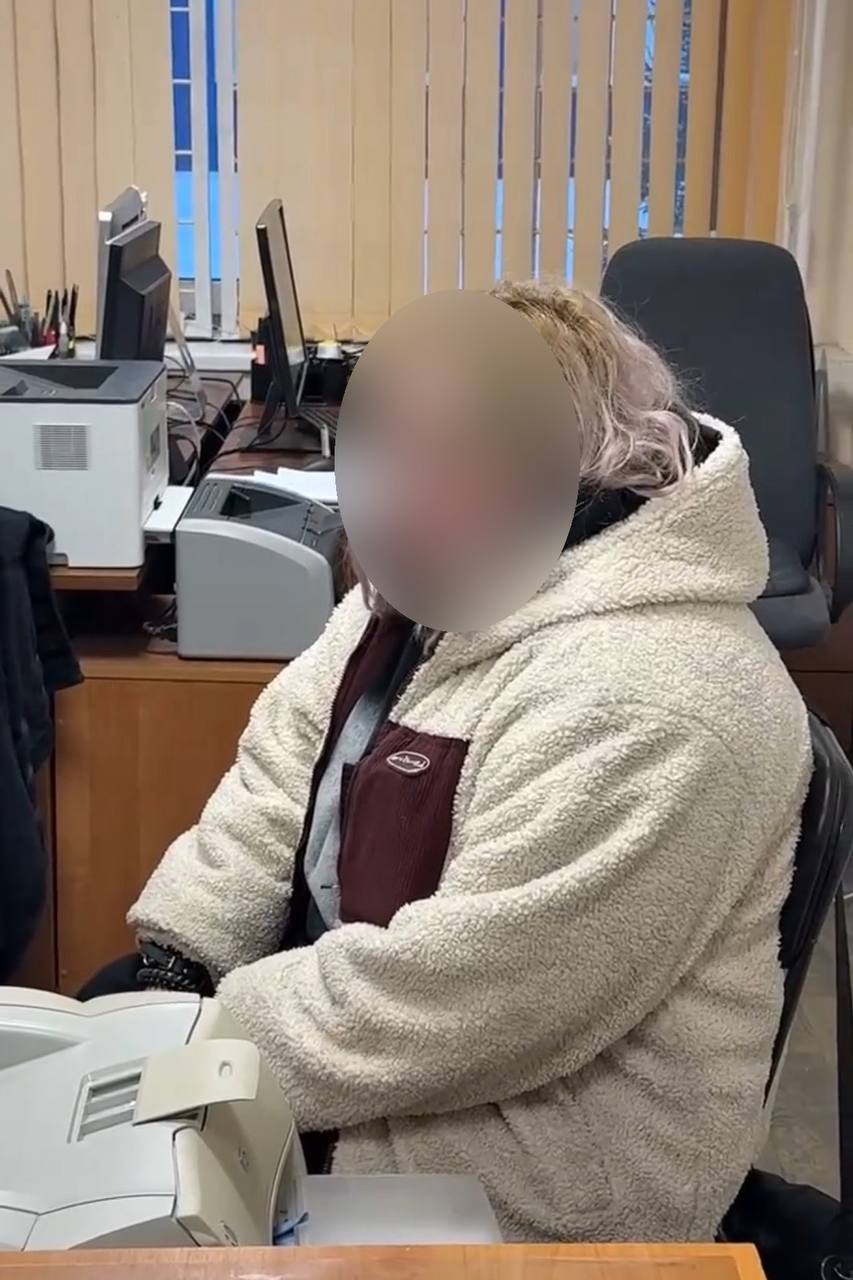 В Коми бывший приходской работник и его знакомая задержаны полицией за кражу из епархиального собора В Коми бывший приходской работник и его знакомая задержаны полицией за кражу из епархиального собора