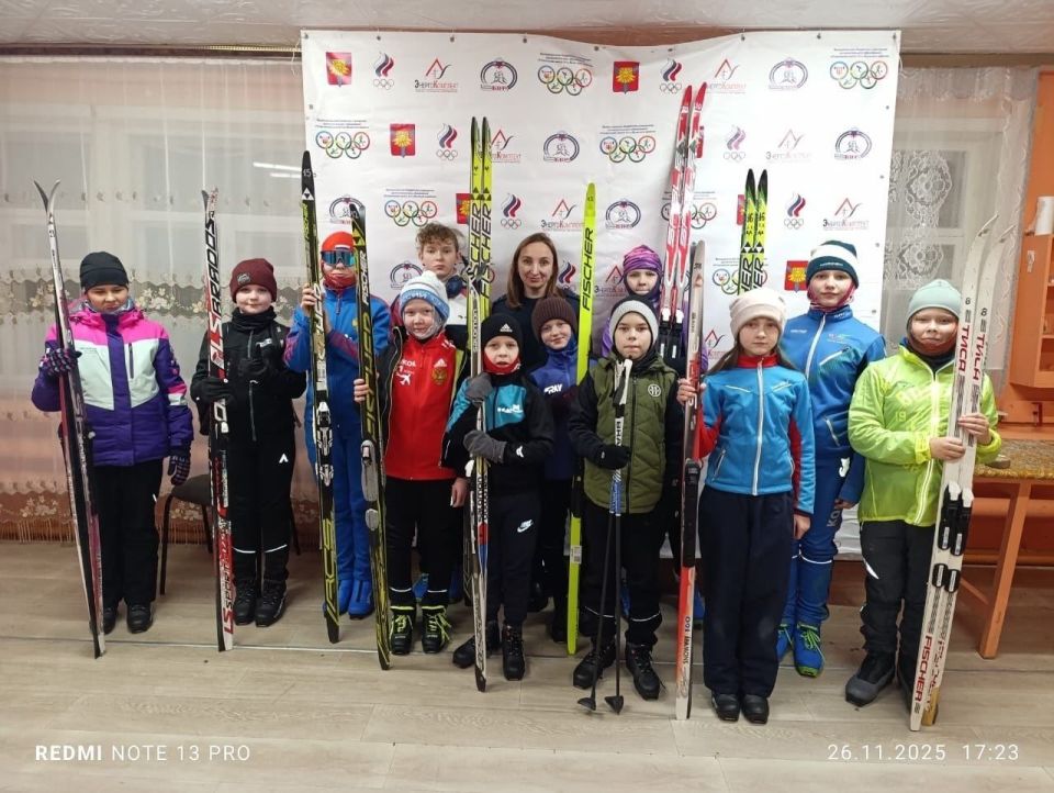 Сотрудники #Госавтоинспекции11 Усть-Вымского района напомнили юными спортсменами о правилах безопасности