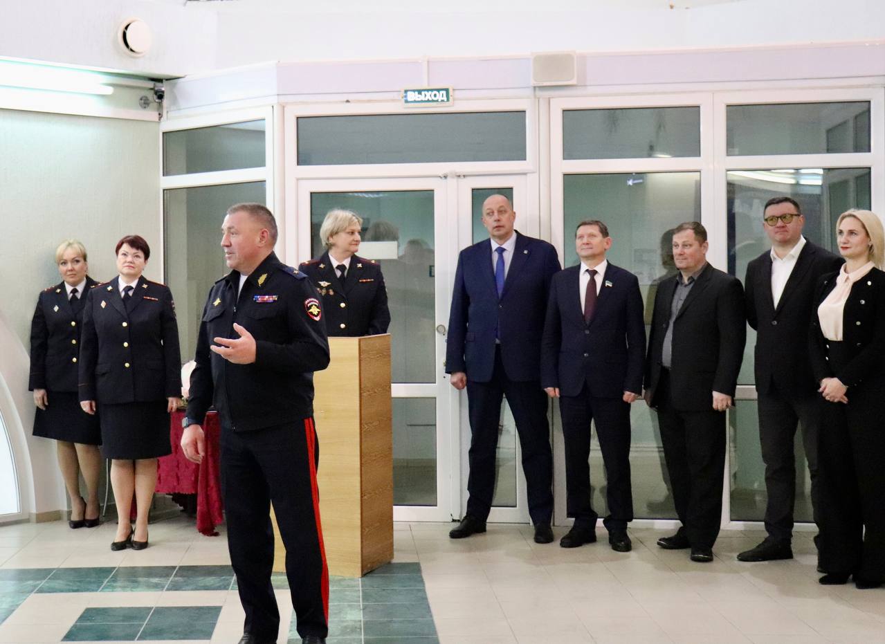 Андрей Сицский поздравил воркутинских полицейских с переездом в новое административное здание