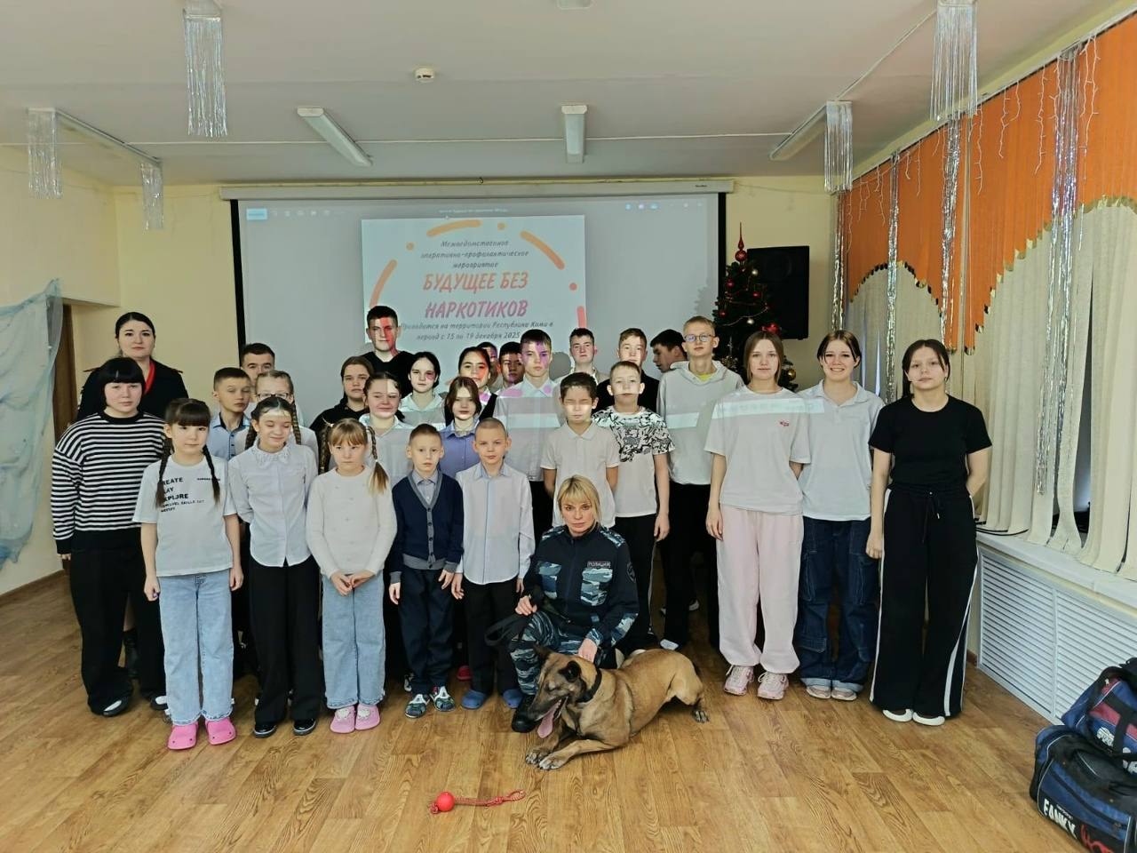 Сотрудники МВД по Республике Коми провели профилактическое мероприятие для воспитанников подшефного детского дома Сотрудники МВД по Республике Коми провели профилактическое мероприятие для воспитанников подшефного детского дома