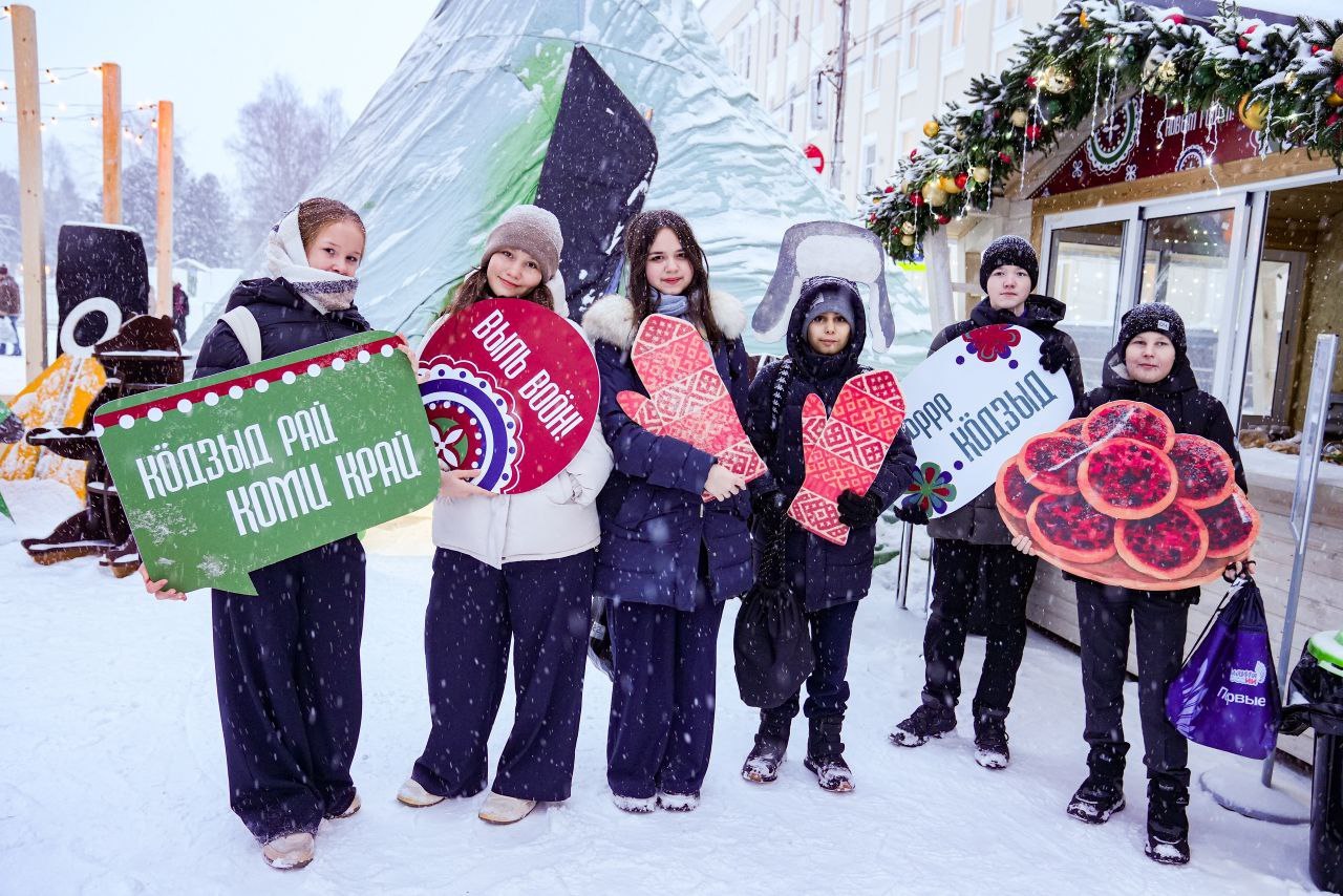 Максим Мартышин: На Стефановской площади уже чувствуется приближение Нового года Максим Мартышин: На Стефановской площади уже чувствуется приближение Нового года