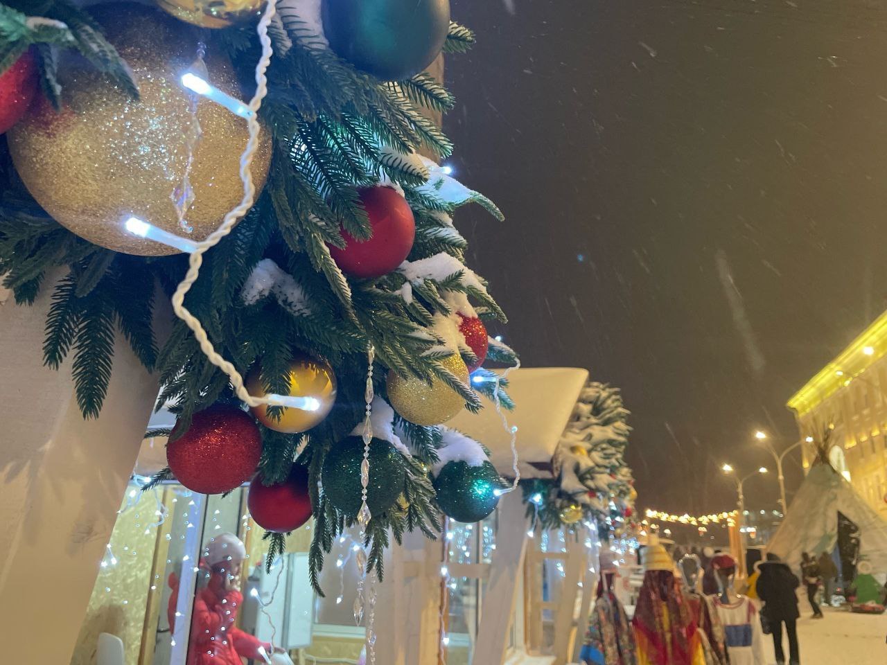 Максим Мартышин: На Стефановской площади уже чувствуется приближение Нового года Максим Мартышин: На Стефановской площади уже чувствуется приближение Нового года