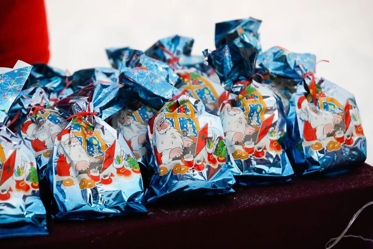 Сыктывкарцы вышли на старт новогодней лыжной гонки Сыктывкарцы вышли на старт новогодней лыжной гонки