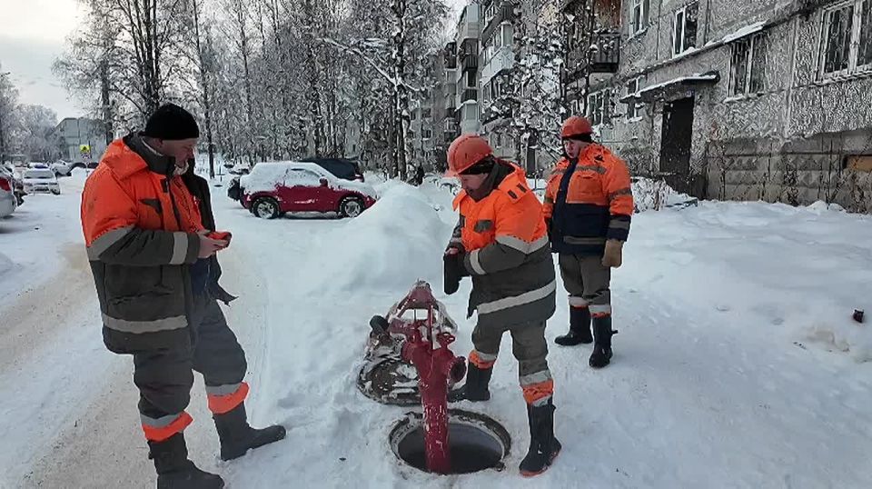 Максим Мартышин: Пока сыктывкарцы отдыхают на новогодних каникулах в нашем городе идет невидимая простым людям работа по обслуживанию систем, оборудования, сетей