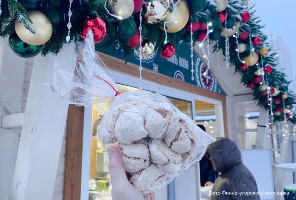 В Сыктывкаре вновь развернулась новогодняя ярмарка
