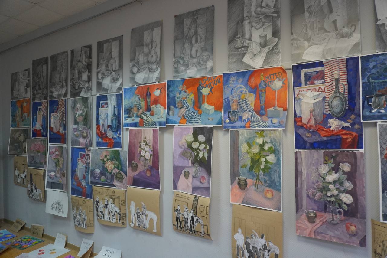 В Детской школе искусств завершился важный этап учебного года - итоговые просмотры работ учащихся художественного отделения В Детской школе искусств завершился важный этап учебного года - итоговые просмотры работ учащихся художественного отделения