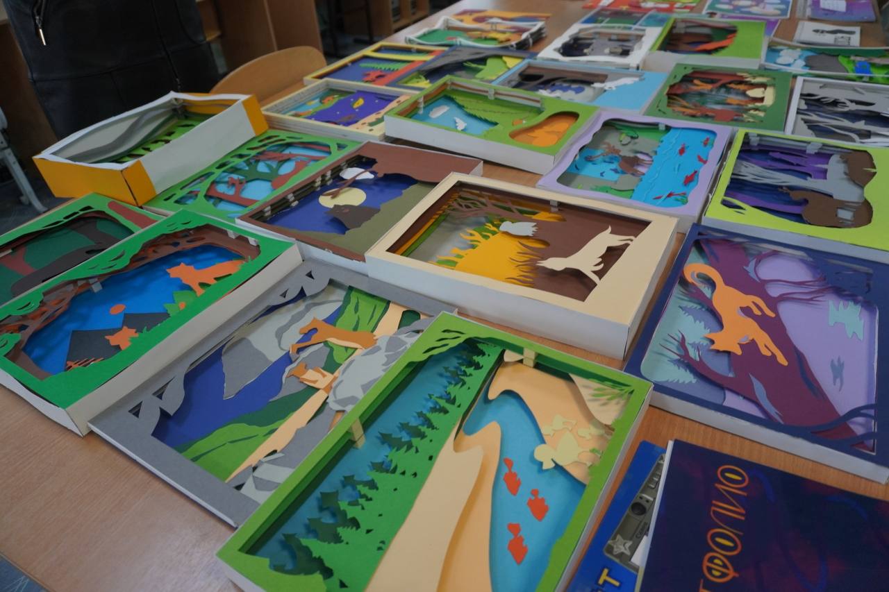 В Детской школе искусств завершился важный этап учебного года - итоговые просмотры работ учащихся художественного отделения В Детской школе искусств завершился важный этап учебного года - итоговые просмотры работ учащихся художественного отделения