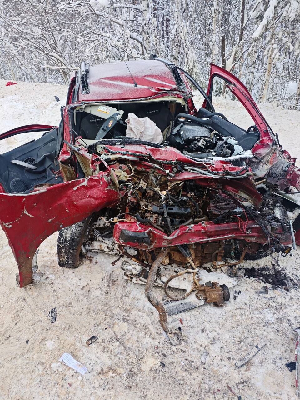 ГАИ опубликовала кадры с места ДТП в Корткеросском районе ГАИ опубликовала кадры с места ДТП в Корткеросском районе