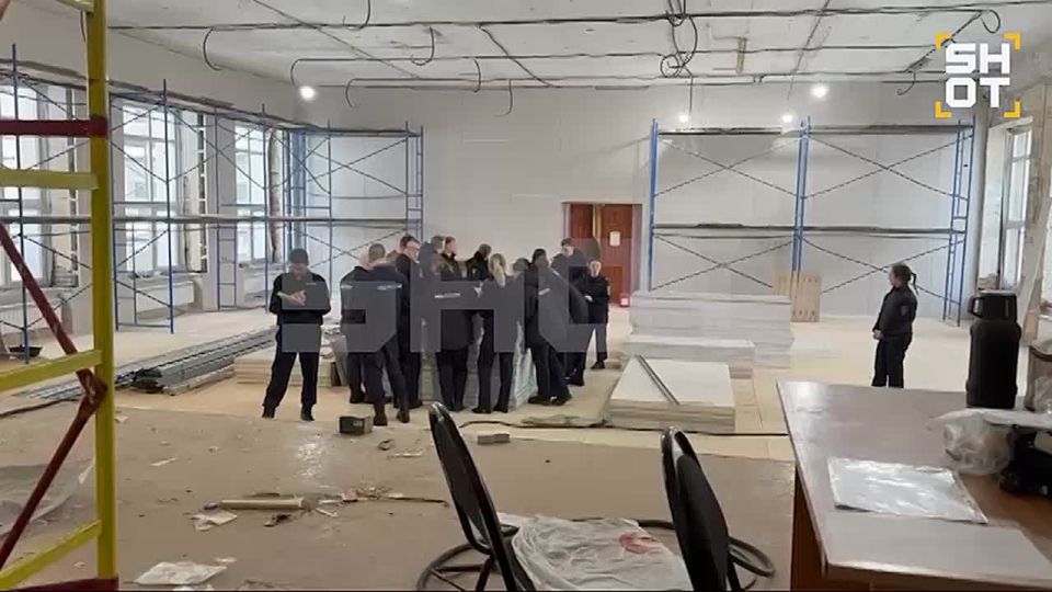 Момент взрыва светошумовой гранаты в центре профподготовки МВД в Сыктывкаре