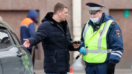 ГИБДД вводит новые правила: лишение прав за проезд на жёлтый