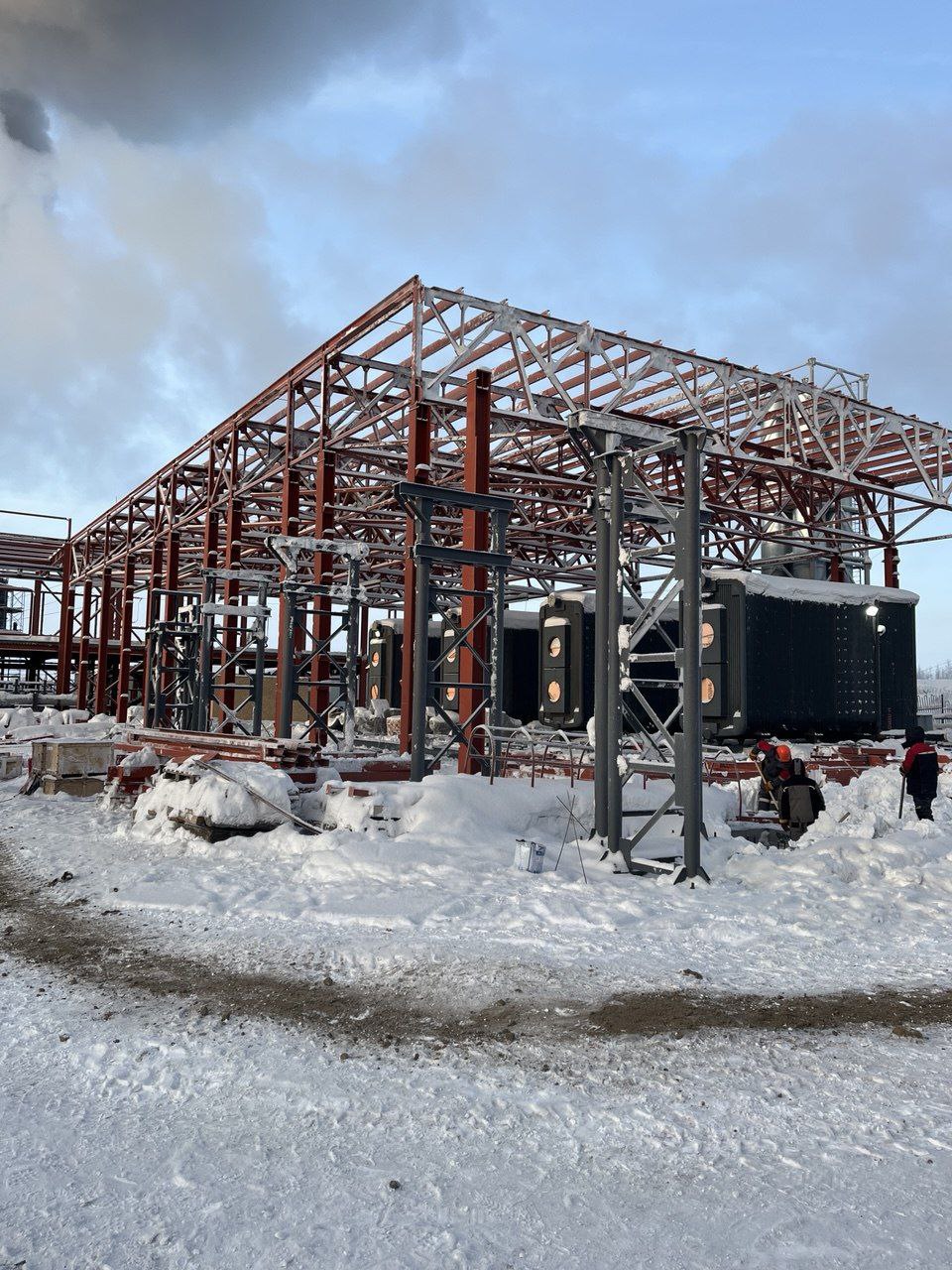 Город Инта – населенный пункт, для которого характерна длительная суровая зима с устойчивым снежным покровом Город Инта – населенный пункт, для которого характерна длительная суровая зима с устойчивым снежным покровом