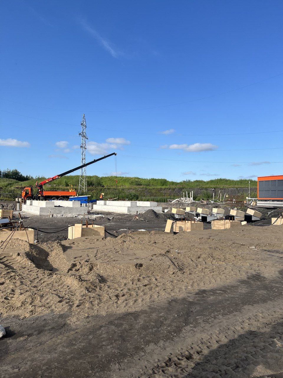 Город Инта – населенный пункт, для которого характерна длительная суровая зима с устойчивым снежным покровом Город Инта – населенный пункт, для которого характерна длительная суровая зима с устойчивым снежным покровом