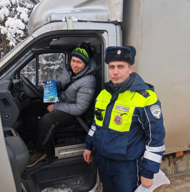 С заботой о безопасности детей на дорогах - под таким лозунгом прошла акция в Корткеросском районе