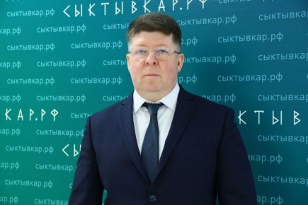 Максим Мартышин: Друзья! Сегодня представил команде заместителя руководителя администрации Евгения Сметанина