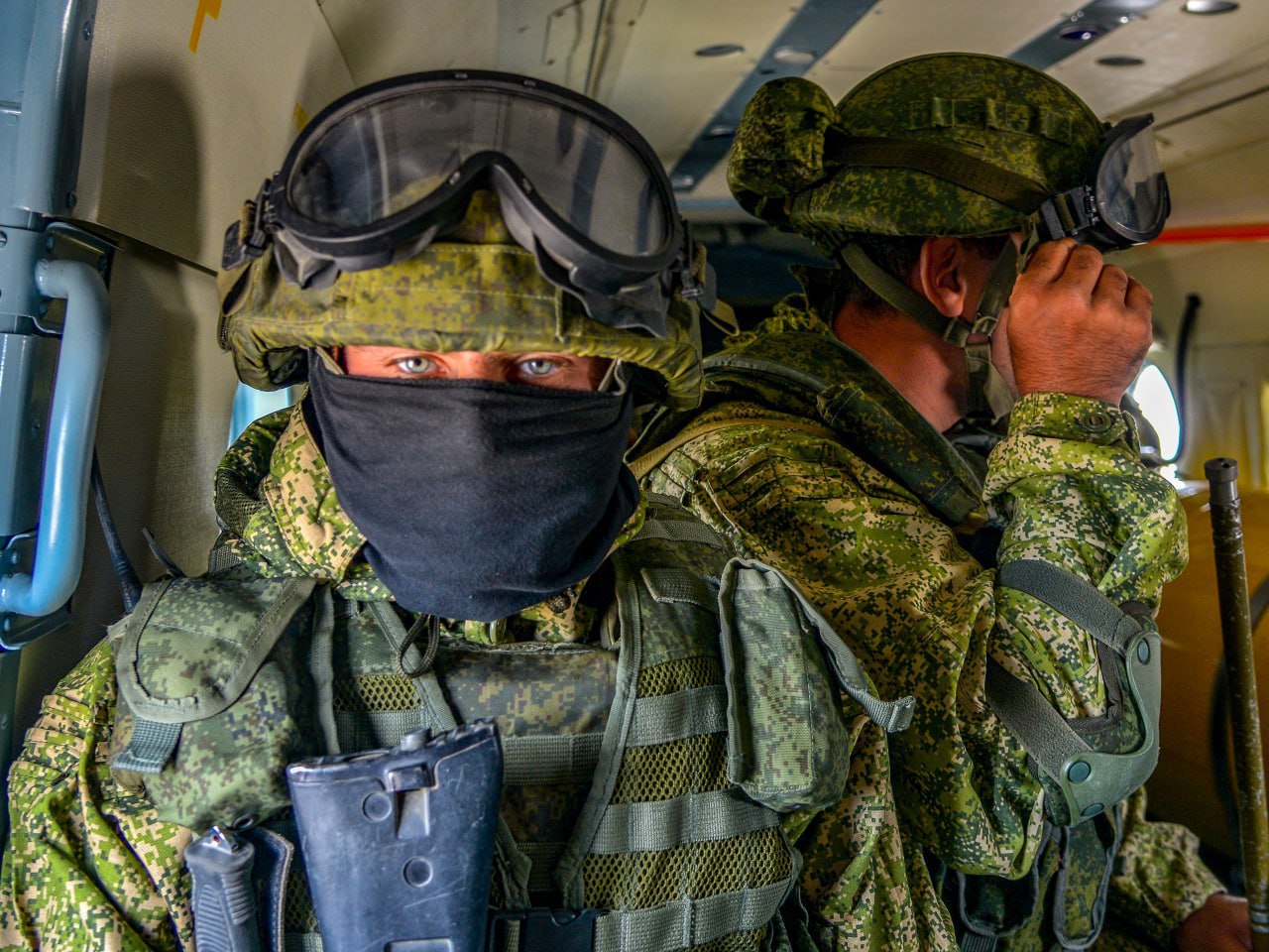 Требуются операторы БПЛА для службы по контракту