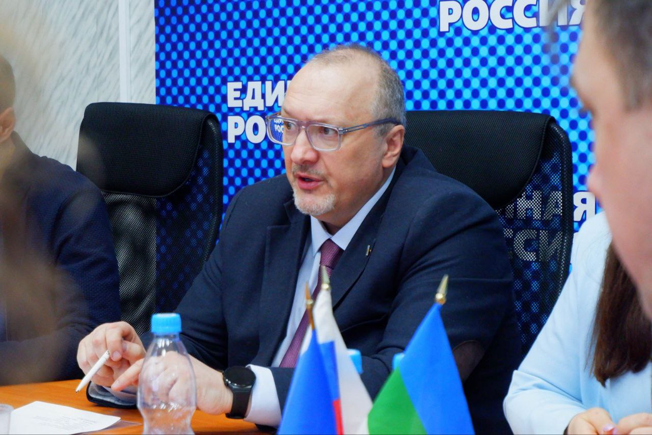 Максим Мартышин: На базе исполкома партии «Единая Россия» сделали семинар для новых депутатов Совета Сыктывкара Максим Мартышин: На базе исполкома партии «Единая Россия» сделали семинар для новых депутатов Совета Сыктывкара