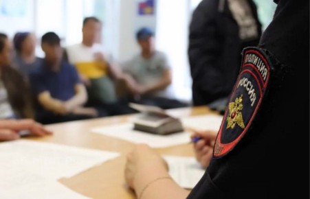 В 2025 году полицейскими Республики Коми составлено более 1700 административных протоколов за нарушения миграционного законодательства