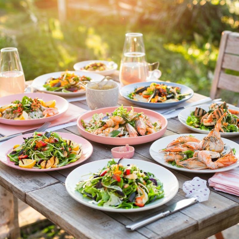 Летние дни проходят проще — лёгкие блюда не перегружают даже в жару