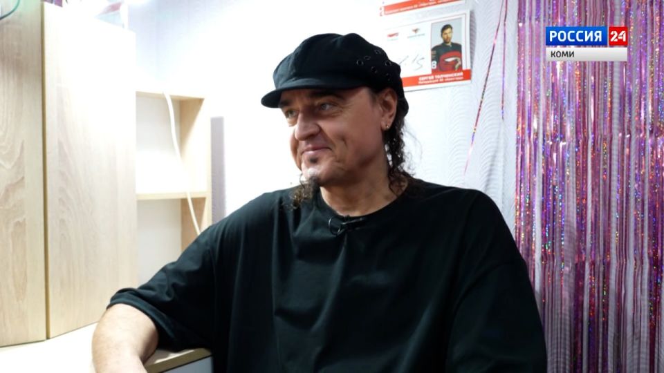 Героем нового выпуска программы «Интервью со звездой» стал бессменный солист культовой группы «Нэнси» Андрей Костенко