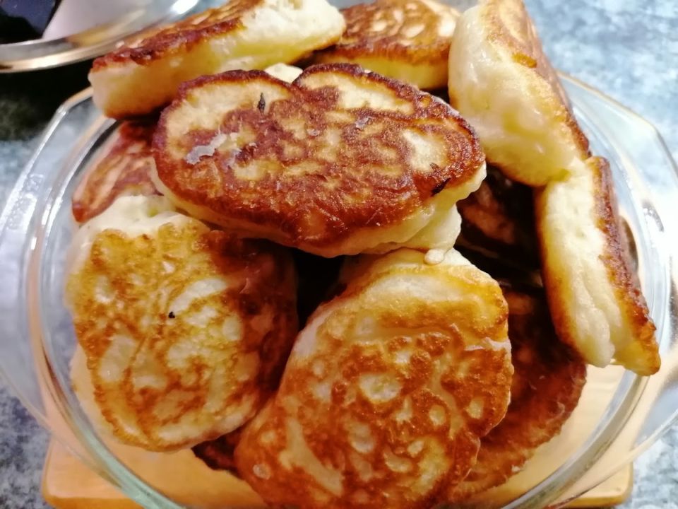 Пышные оладушки на кефире: непревзойденный рецепт для каждого