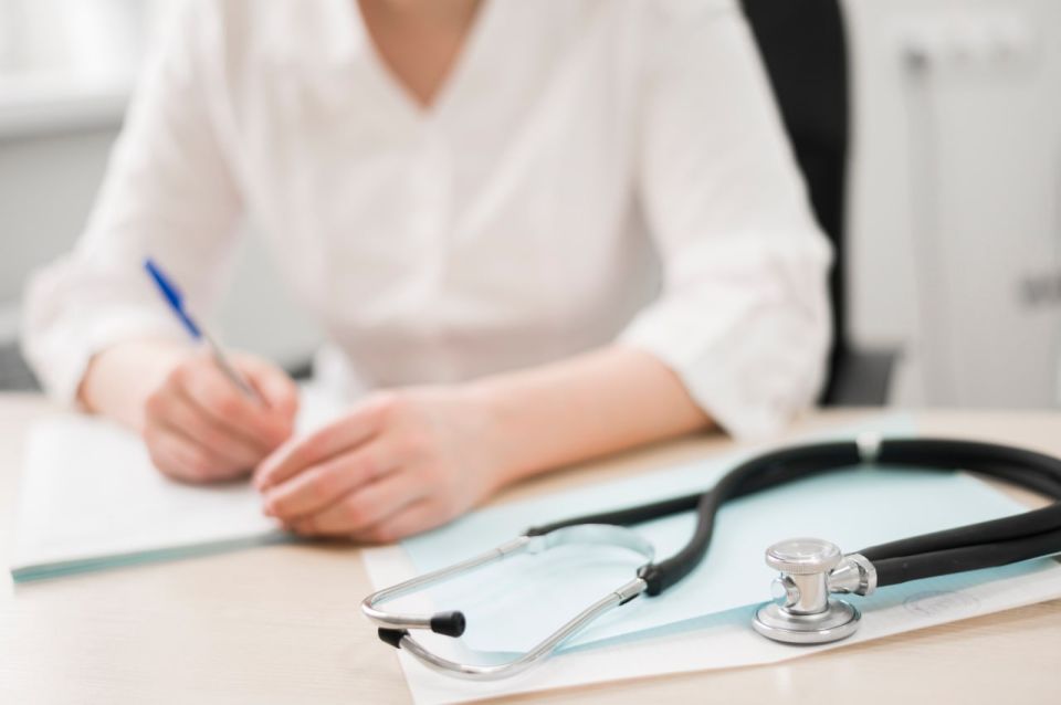 Записаться к врачу теперь можно через мессенджер MAX