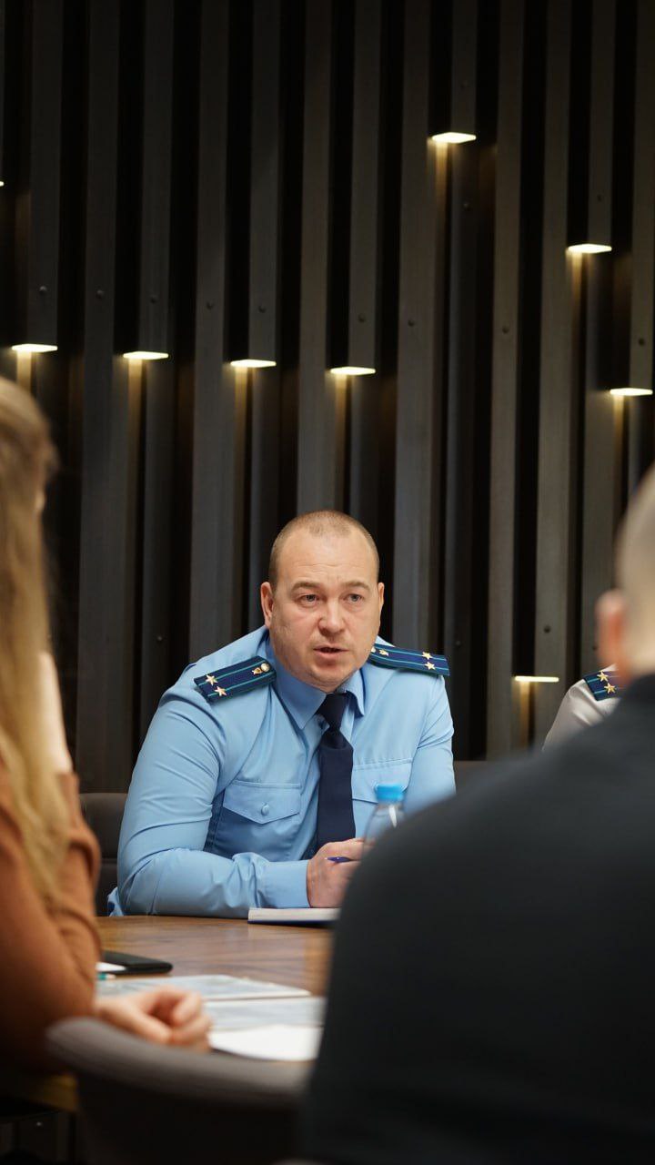 Сыктывкарский природоохранный межрайонный прокурор провел личный прием в трудовом коллективе ООО «Луза лес»