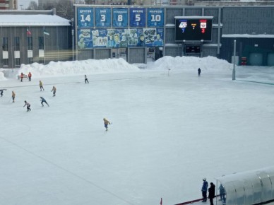 ������ ��������: ��������. ��������� 8:3 �� ������ ����� � �������� 6 �� 6 ����� �� ���