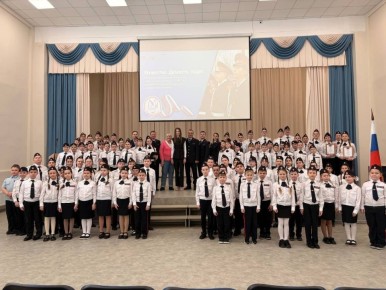В преддверии Дня защитника Отечества сотрудники #Госавтоинспекции11 Сыктывкара поздравили подшефных кадетов школы № 38