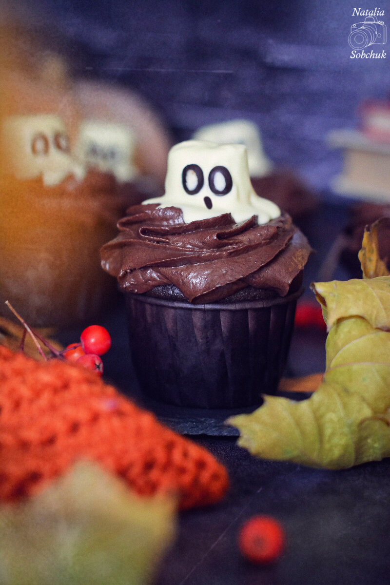 Очарование хэллоуинских шоколадных маффинов