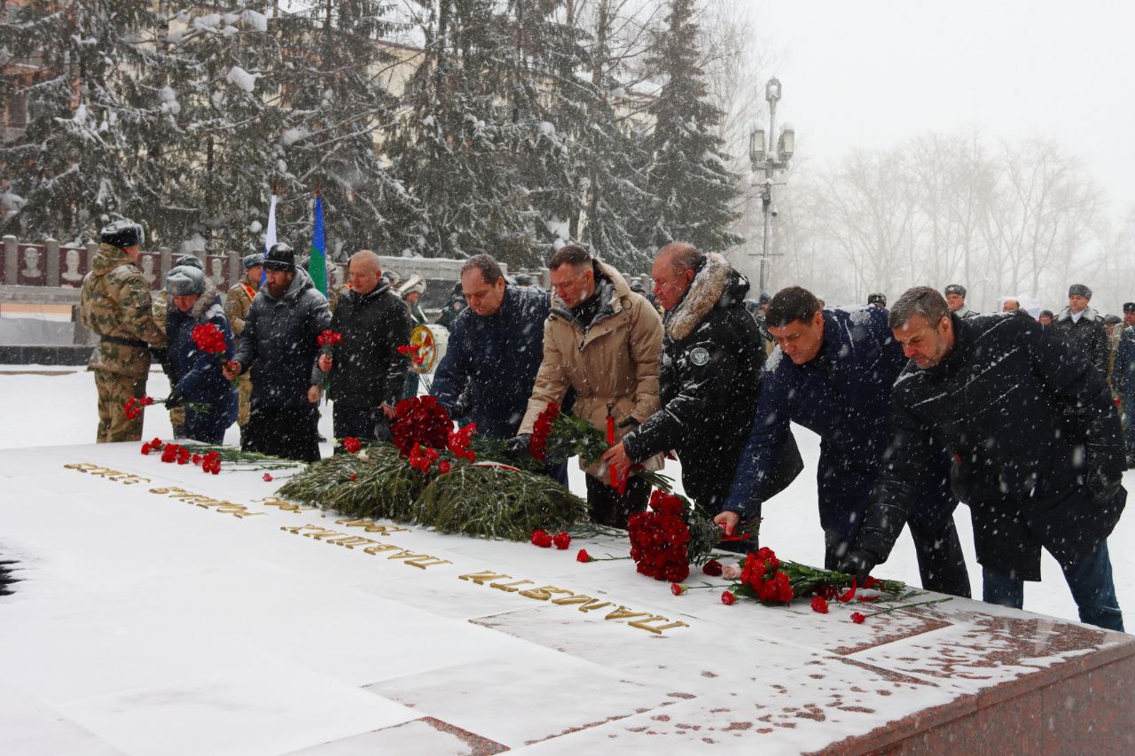Максим Мартышин: День защитника Отечества в Сыктывкаре Максим Мартышин: День защитника Отечества в Сыктывкаре