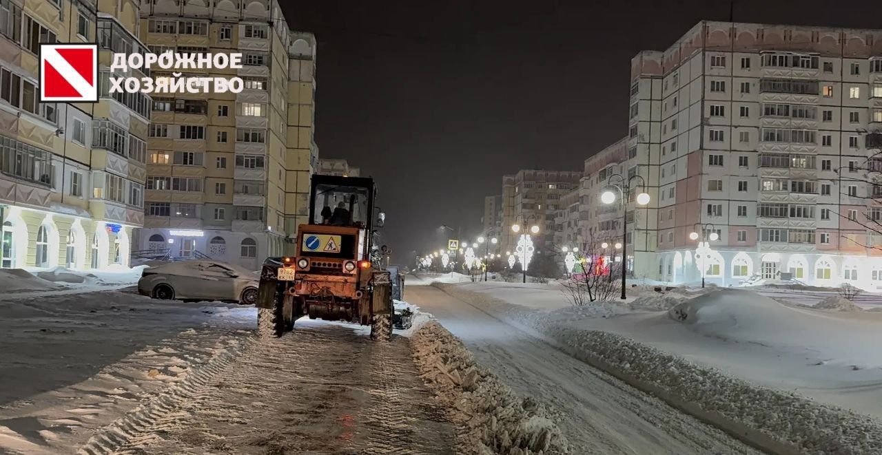 Максим Мартышин: В выходные дни коммунальные предприятия Сыктывкара потрудились - за несколько дней с улиц вывезли почти 10 тысяч кубов снега Максим Мартышин: В выходные дни коммунальные предприятия Сыктывкара потрудились - за несколько дней с улиц вывезли почти 10 тысяч кубов снега