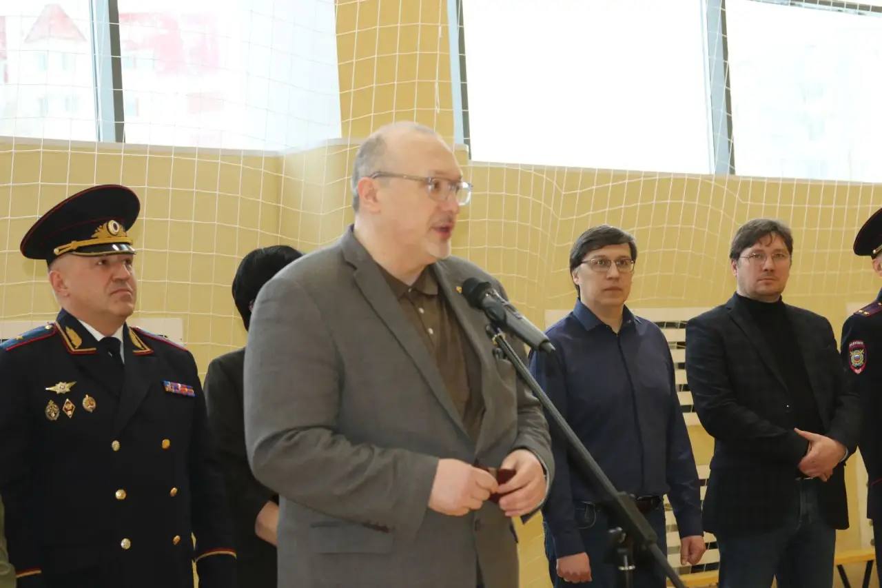 В Сыктывкаре стартовал турнир по футзалу на кубок «Министра внутренних дел по Республике Коми» В Сыктывкаре стартовал турнир по футзалу на кубок «Министра внутренних дел по Республике Коми»