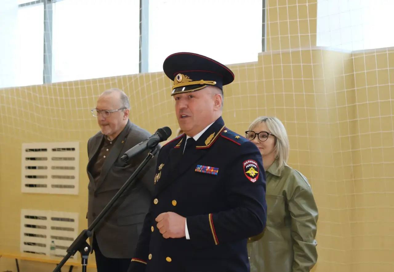 В Сыктывкаре стартовал турнир по футзалу на кубок «Министра внутренних дел по Республике Коми» В Сыктывкаре стартовал турнир по футзалу на кубок «Министра внутренних дел по Республике Коми»