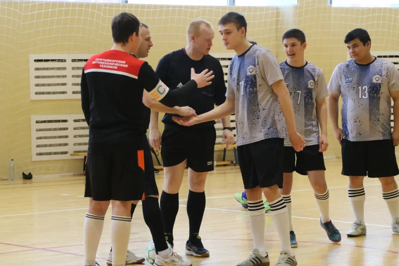 В Сыктывкаре стартовал турнир по футзалу на кубок «Министра внутренних дел по Республике Коми» В Сыктывкаре стартовал турнир по футзалу на кубок «Министра внутренних дел по Республике Коми»