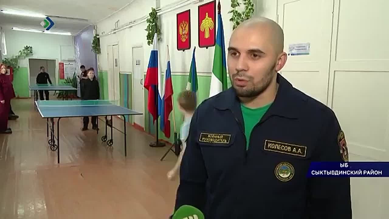 Сегодня хотим поделиться историей Артура Колесова — учителя из села Ыб