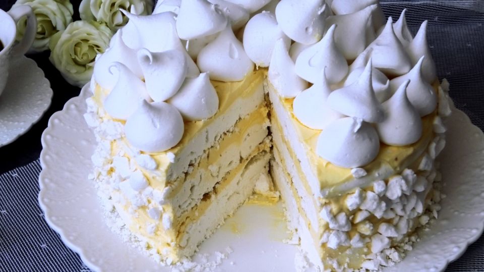 Торт Полёт: как приготовить воздушный десерт без муки и духовки