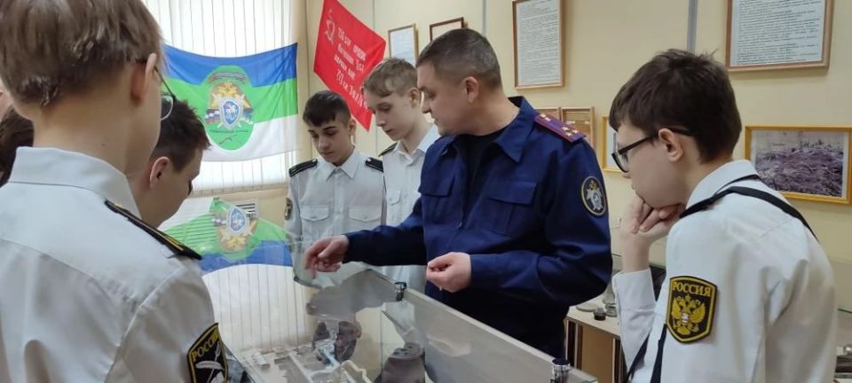 Сотрудники следственного управления провели занятие с кадетами