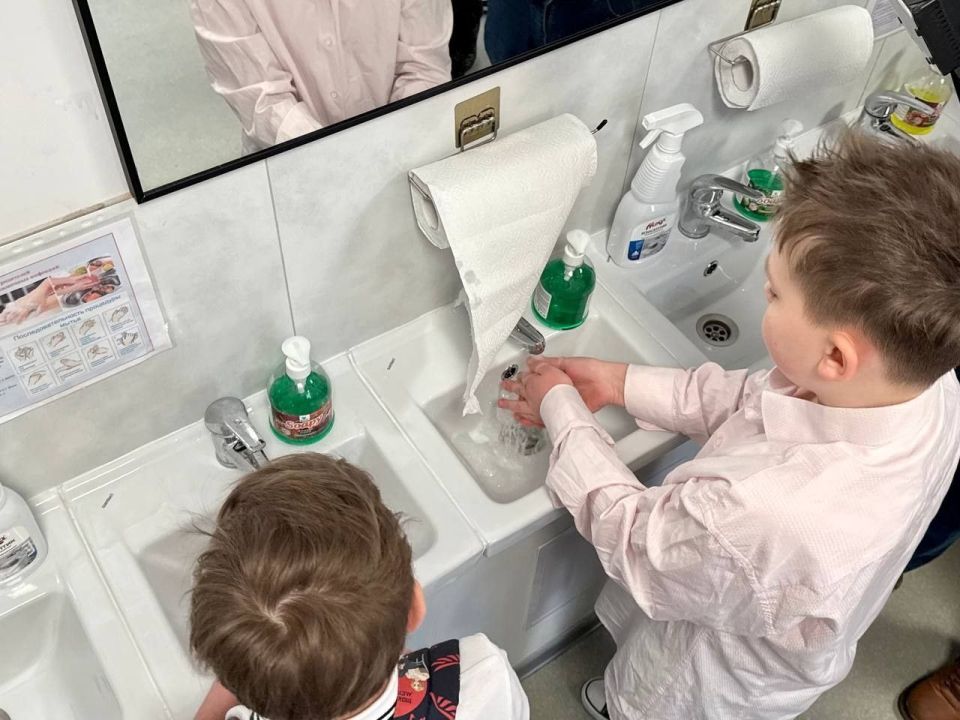 Максим Мартышин: Друзья, продолжается общественный контроль школьного питания