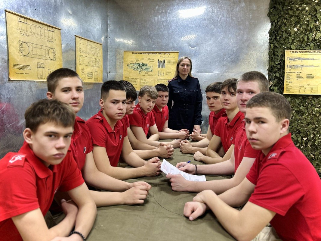 В Мордовии транспортные полицейские и общественники провели профилактические мероприятия с подростками В Мордовии транспортные полицейские и общественники провели профилактические мероприятия с подростками