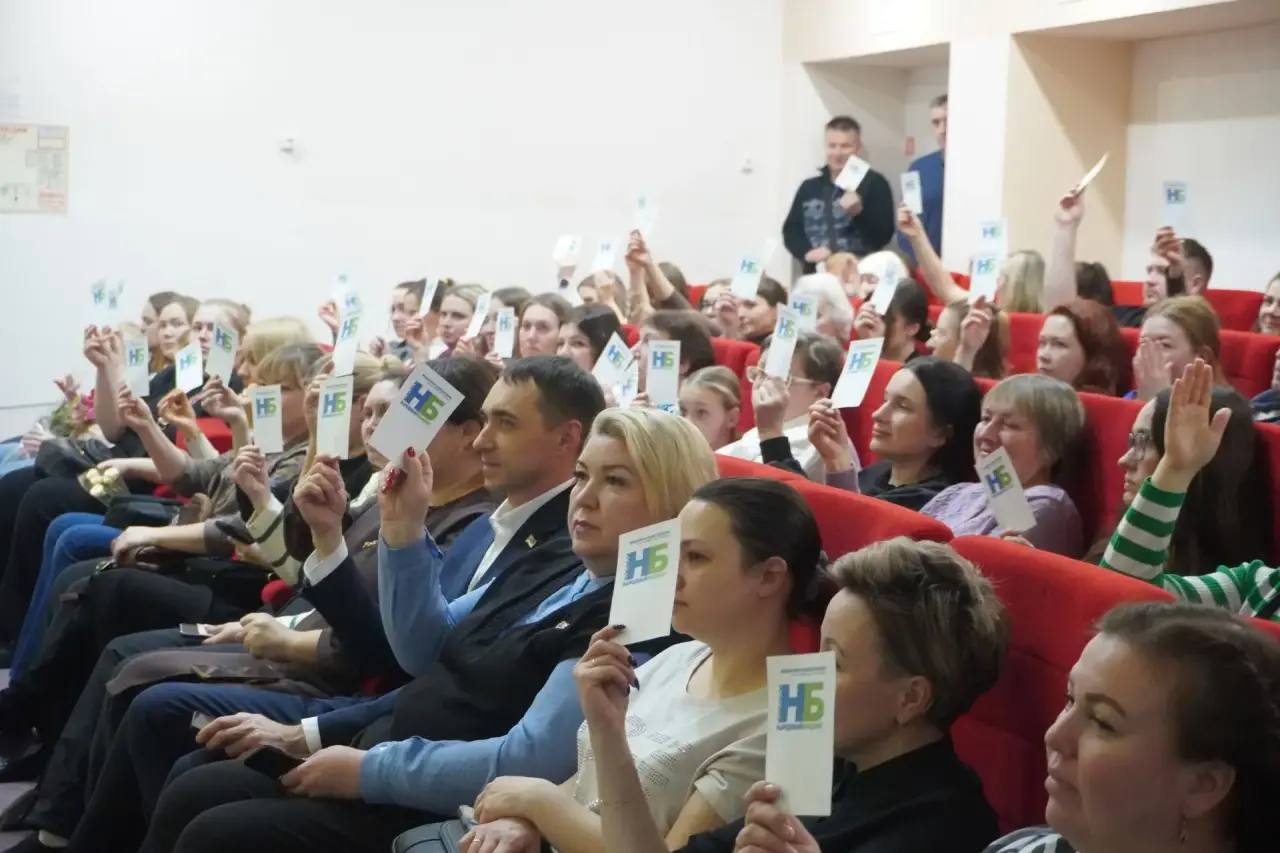 Максим Мартышин: Друзья, как вы знаете, сейчас в Сыктывкаре идут собрания по отбору проектов в программу «Народный бюджет» на 2027 год Максим Мартышин: Друзья, как вы знаете, сейчас в Сыктывкаре идут собрания по отбору проектов в программу «Народный бюджет» на 2027 год