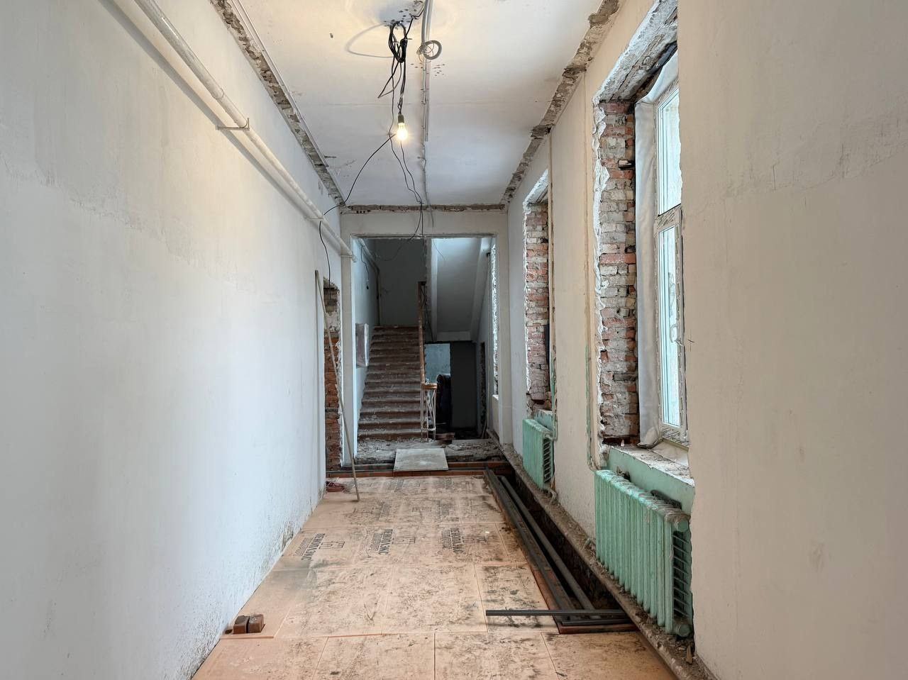 Продолжаем контролировать ход капитального ремонта Технического лицея - работы идут по графику Продолжаем контролировать ход капитального ремонта Технического лицея - работы идут по графику