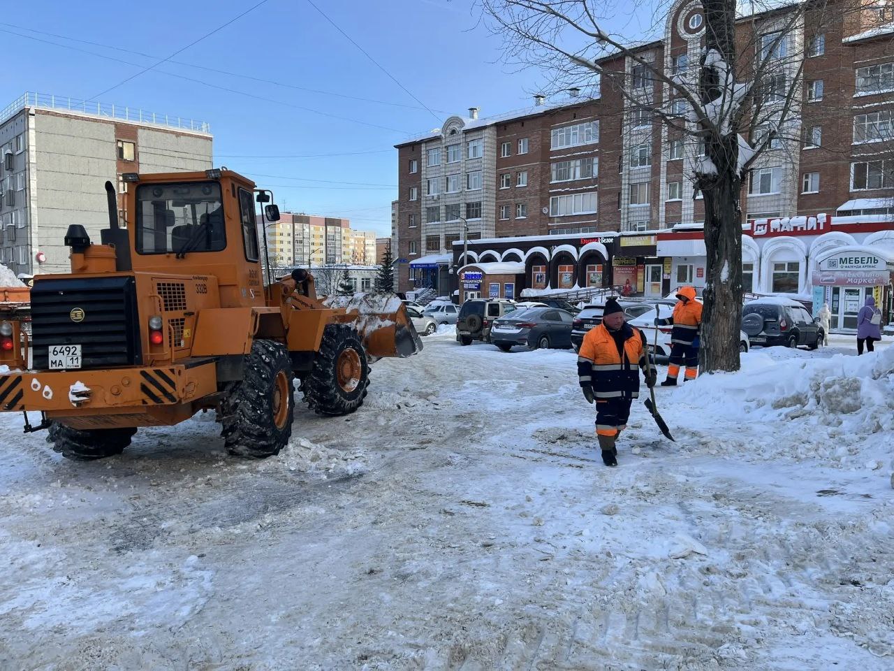 Максим Мартышин: Уважаемые работники и ветераны жилищно-коммунального хозяйства Сыктывкара! Максим Мартышин: Уважаемые работники и ветераны жилищно-коммунального хозяйства Сыктывкара!