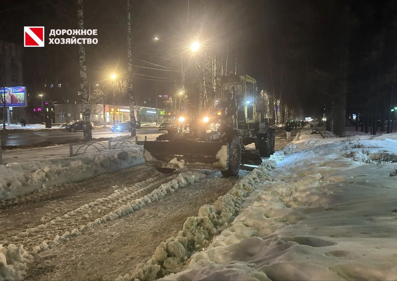 Максим Мартышин: Друзья, наши дорожники не перестают работать ни днем, ни ночью