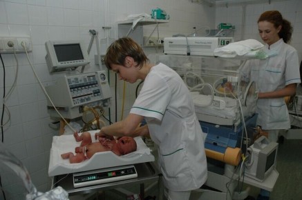 Справедливая Россия предлагает повысить выплаты при рождении ребенка до 50 тысяч рублей