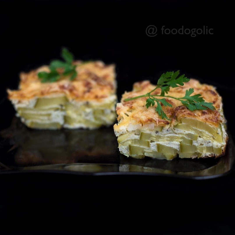 Нежная запеканка из кабачков с творожной заливкой